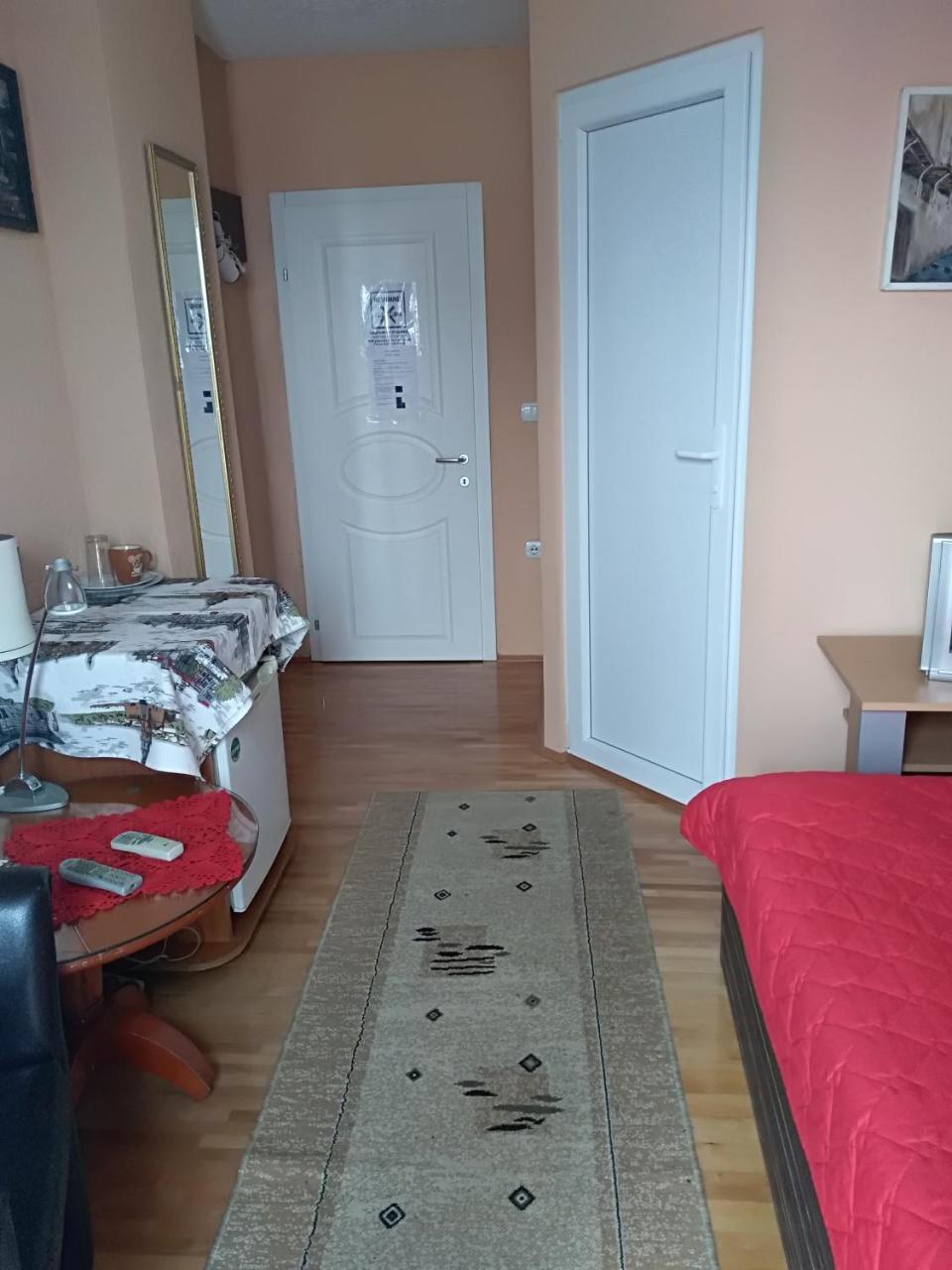 Durmitor Apartment Куманово Екстериор снимка